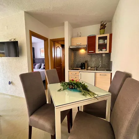 Dream House 公寓 *