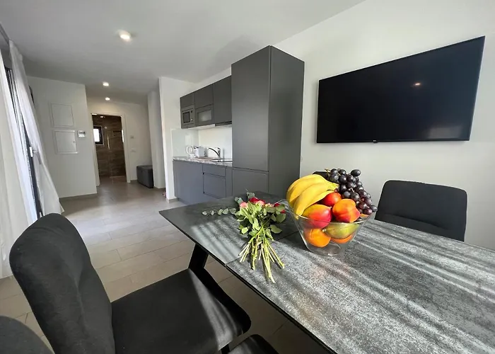 Dream House 公寓 *